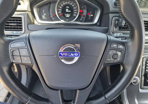 Volvo V70 cena 48000 przebieg: 119000, rok produkcji 2016 z Chocianów małe 596